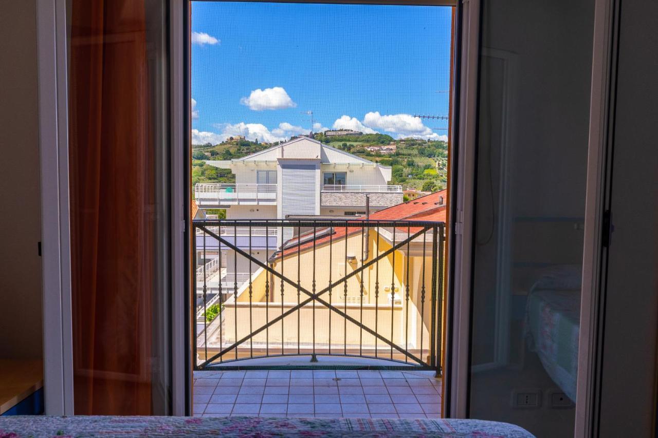 Residence Palazzo Sayonara Tortoreto Extérieur photo